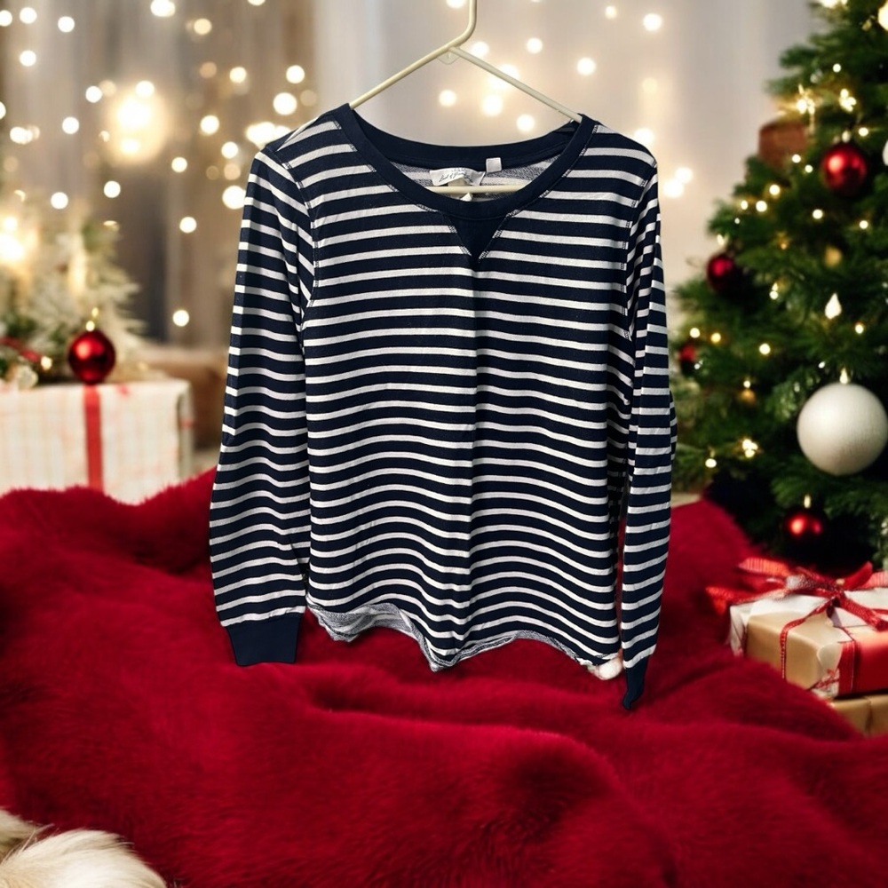 H&M Navy striped top